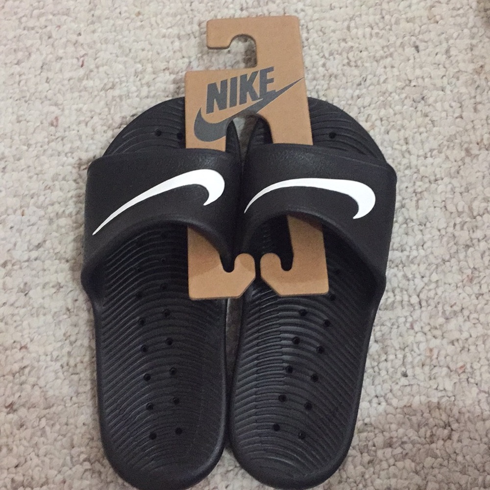 Brand new nike slippers